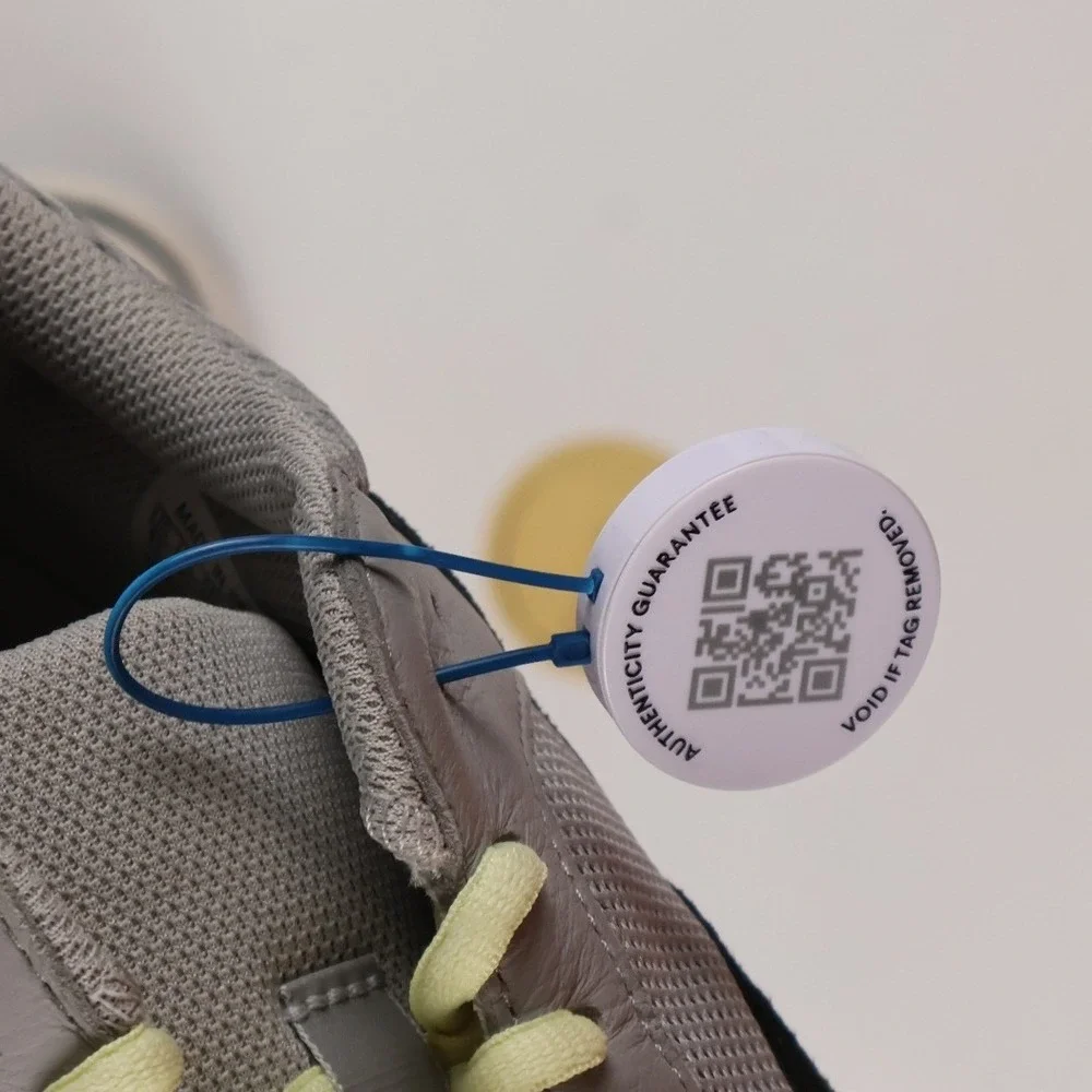 Adidas Yeezy Boost 700 Wave Runner Grey Multi Solid Grey 11 Leather